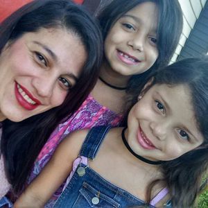 Meet your Posher, Aline